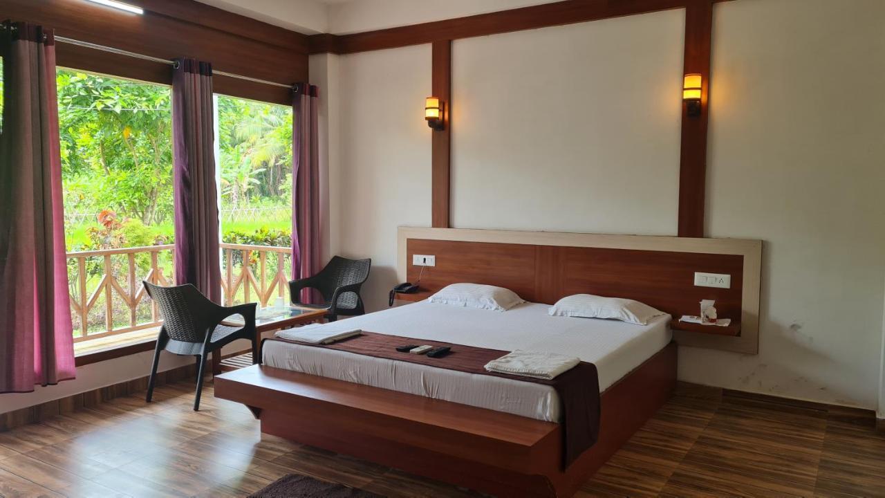 호텔 엑조티카 스퀘어 Lakshmanpur 외부 사진